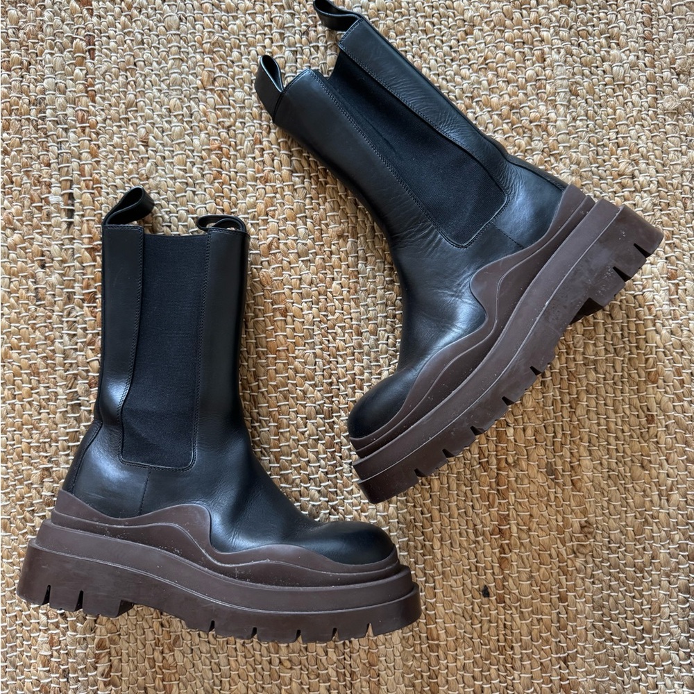 bottega veneta lug sole boots